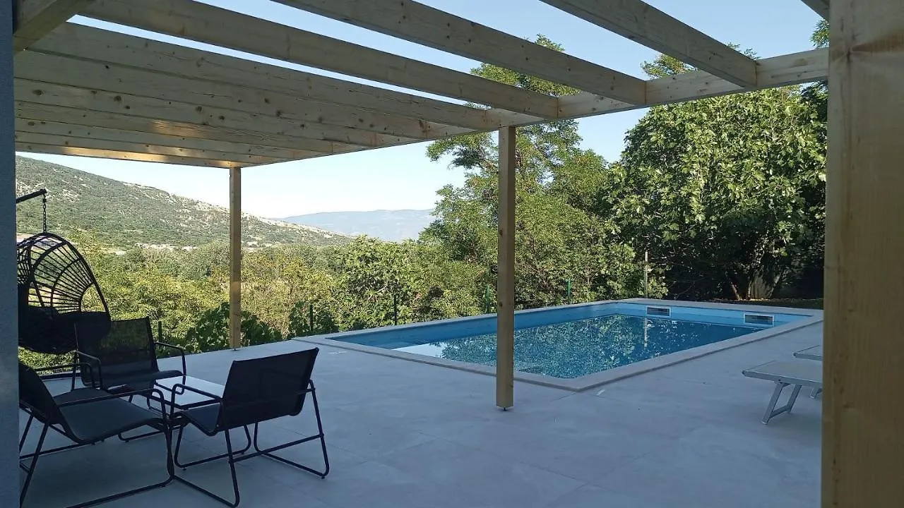 Apartment Juranic II With Pool Baška